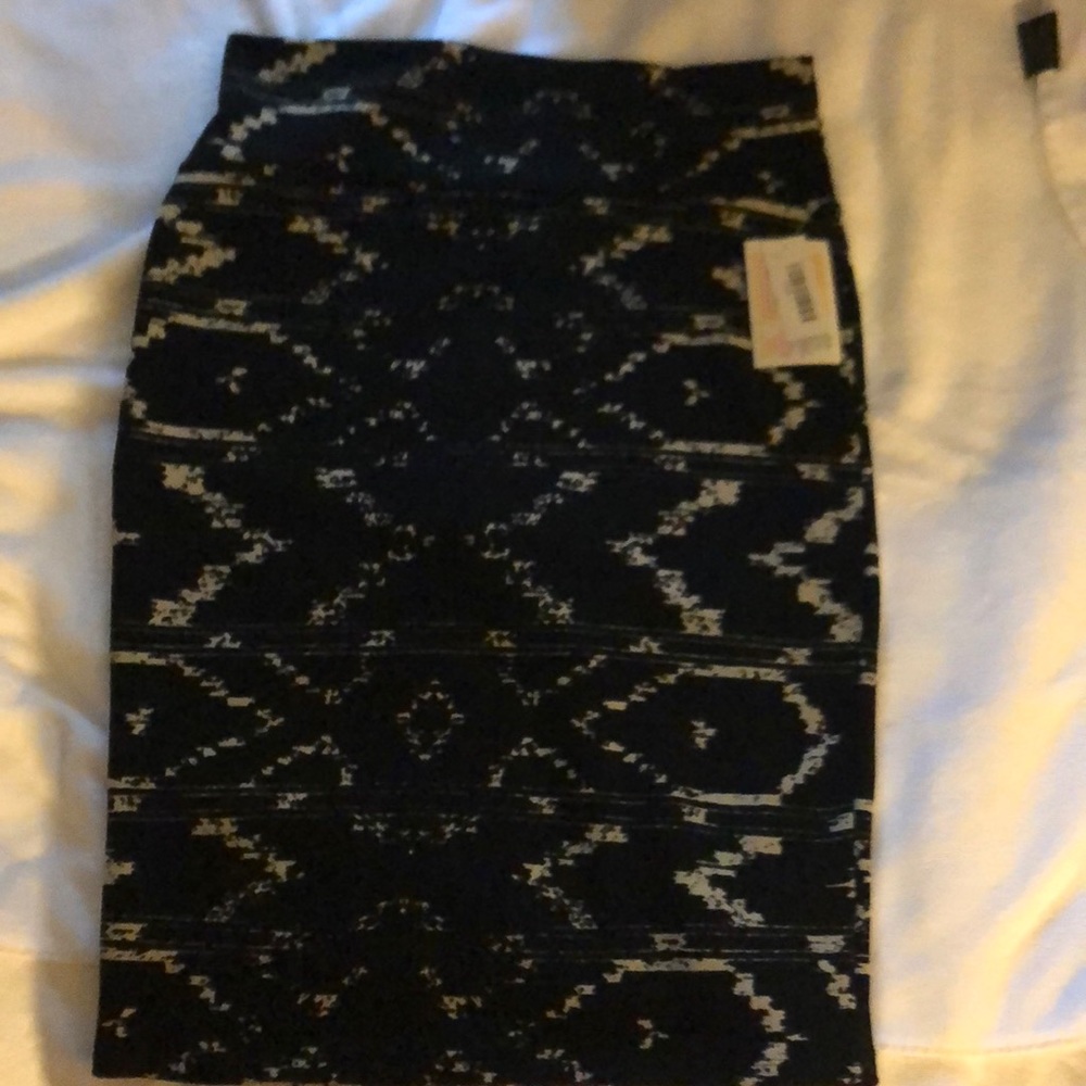 LuLaRoe Cassie